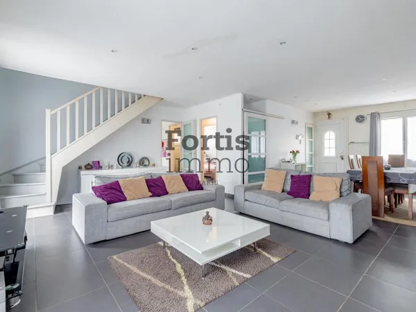 BOISSY ST LEGER (94) - MAISON T5 127 m2 + TERRASSES & JARDIN 
