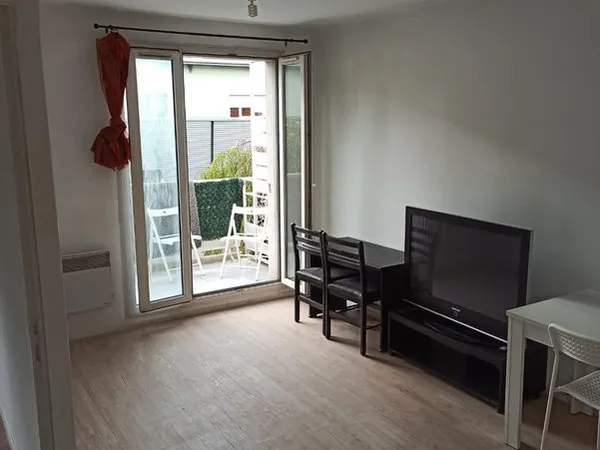 Appartement . 34 m² . 2 pièces . Saint-Denis Université 
