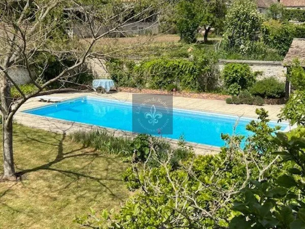 Maison 6 pièces 251 m² 
