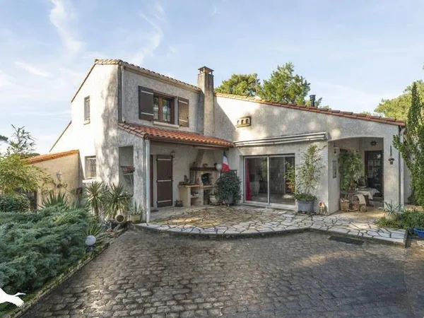 Maison de plain-pied 5 pièces 155 m² 