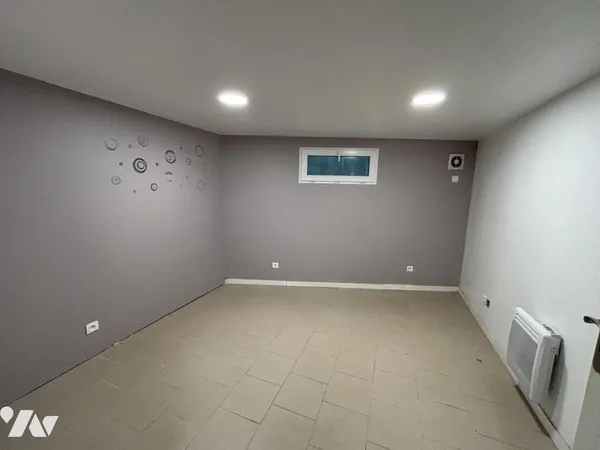 Bureau Location Querrieu   230€