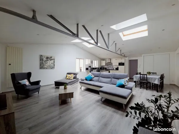 Loft 4 pièces 125 m² 