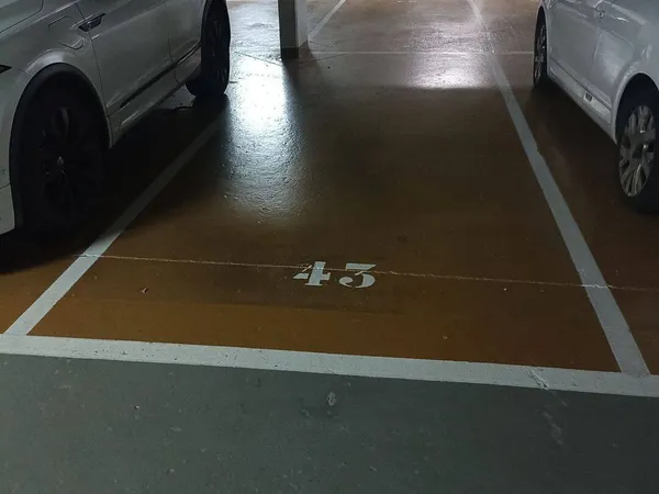 Parking 12 m² 