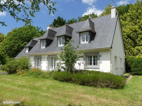 Propriété 7 pièces 154 m² 