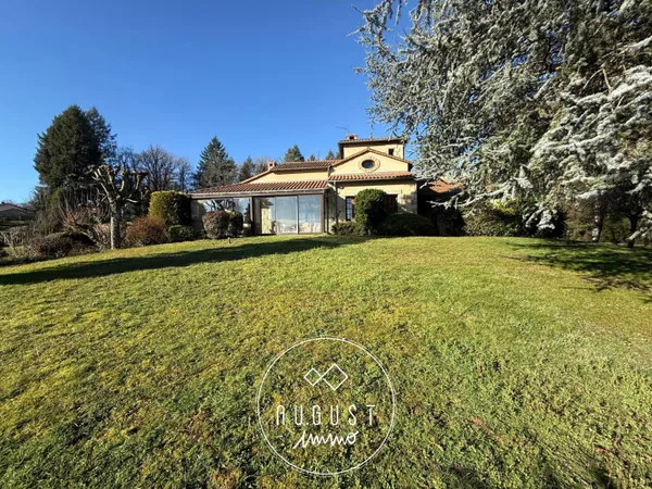Maison 6 pièces 180 m² 