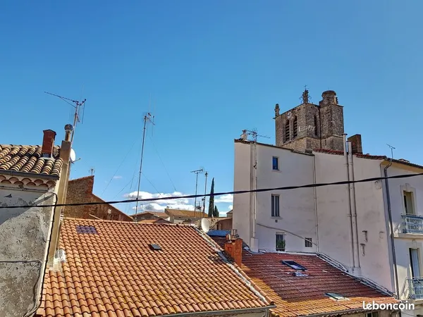 Béziers centre dernier étage T2 meublé et rénové 