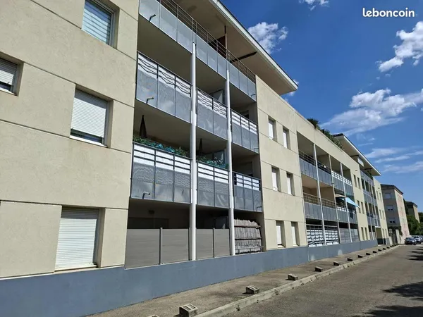 Place de parking dans un garage sécurisé sur Nîmes 