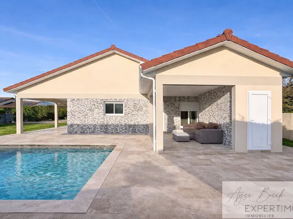 Maison plain-pied 2022 ultra économe Piscine, appartement 
