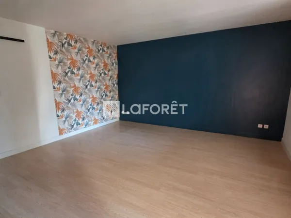 Studio 1 pièce 37 m² 
