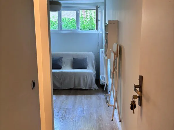 Studio 12m2 13007 meublé 