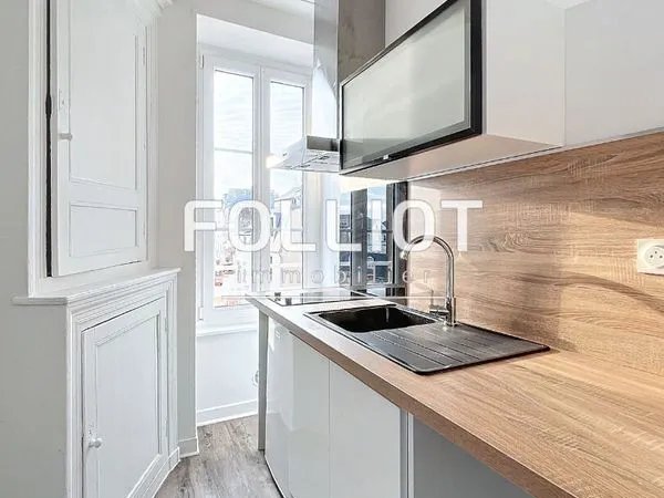 Studio 1 pièce 33 m² 