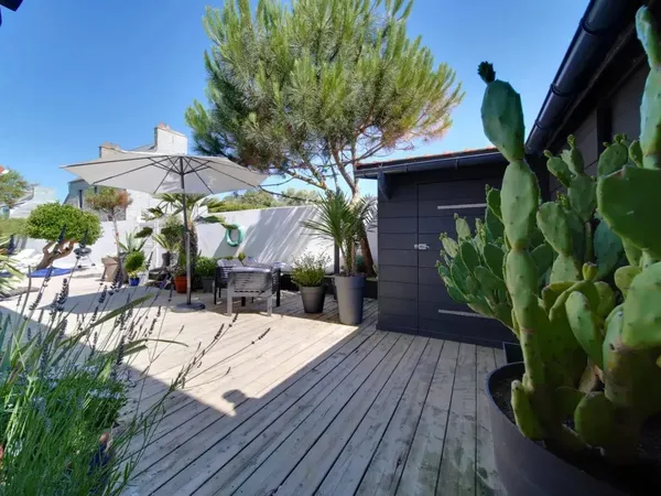 T5 DERNIER ETAGE 42M2 DE TERRASSE 2 PARKINGS 