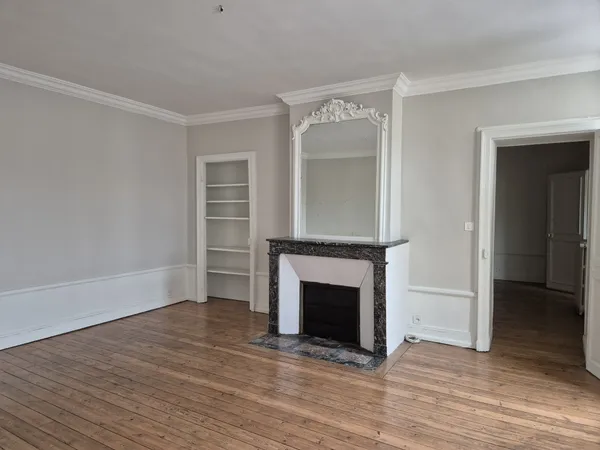 Bel appartement 3 pièces avec combles aménageables 