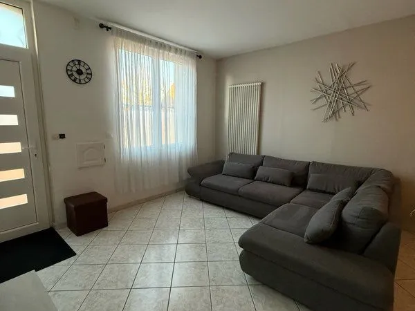 Belle maison semi-mitoyenne 120 m² - 4 chambres - jardin, terrasse & piscine - Petite-Forêt 