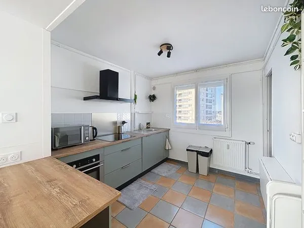 Appartement 1 pièce 10 m² 