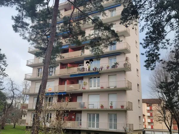 Appartement 4 pièces 77 m² 