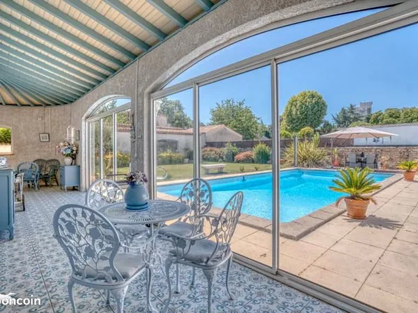 Maison de ville 6 pièces 231 m² 