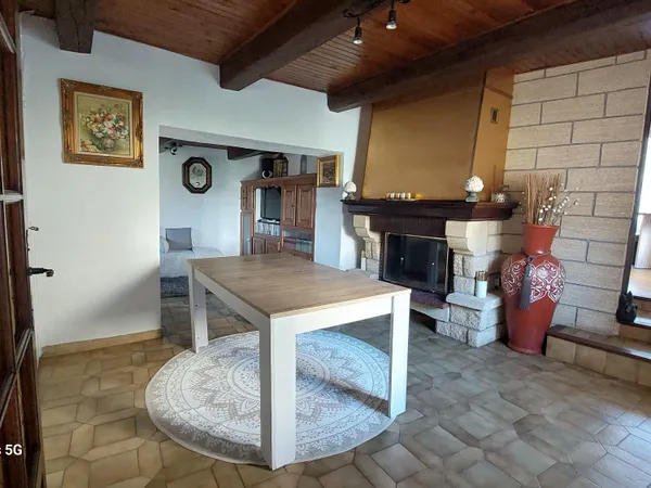 Très belle maison en pierre avec appartement indépendant 