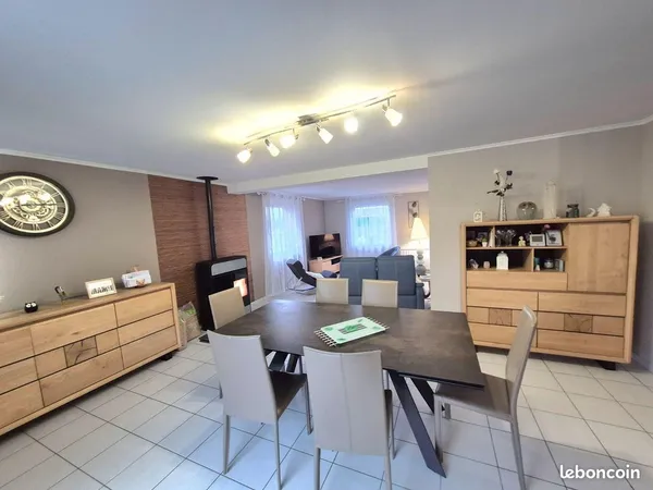 Maison 6 pièces 133 m² 