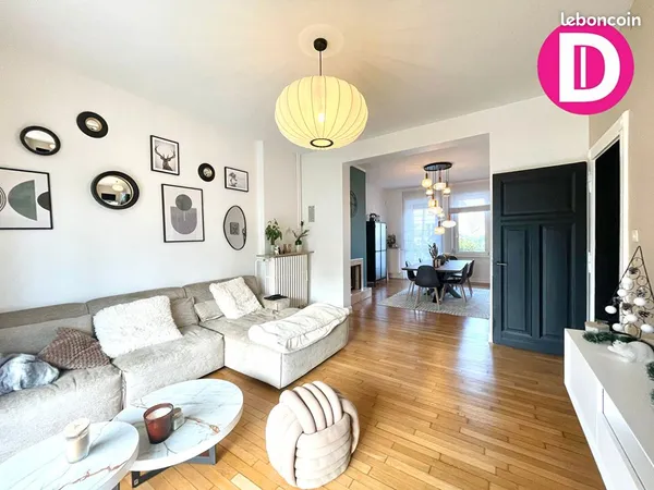 Maison 7 pièces 197 m² 