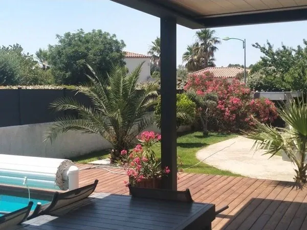 Maison 11 pièces 260 m² 