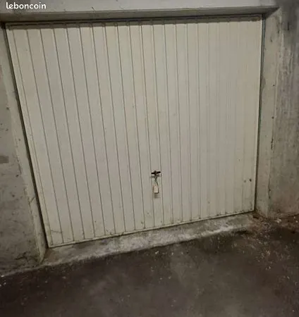 Parking 14 m² 