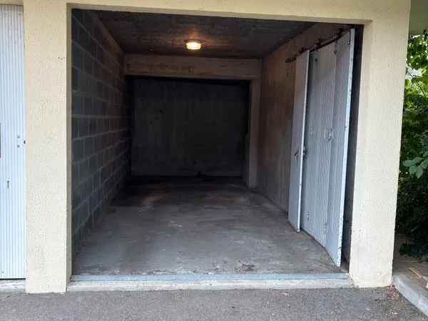Garage box 15,5 m² 