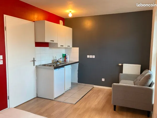 Charmant Studio Calme dans Immeuble récent proche Orléans Centre 