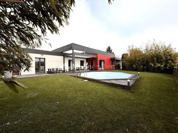 Maison de plain-pied 6 pièces 150 m² 