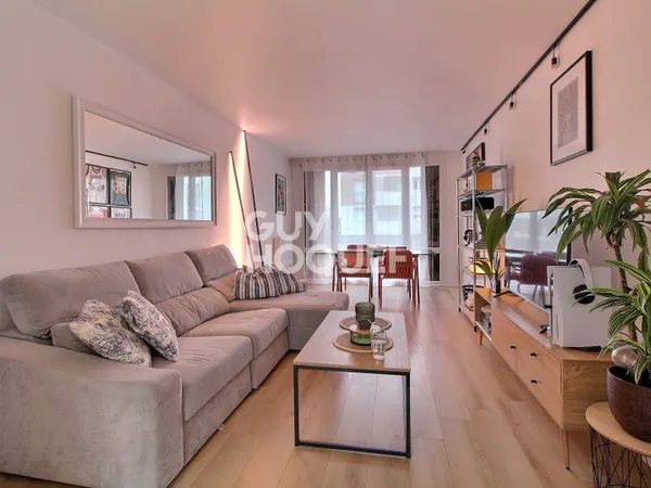 Chaville Rive Gauche - Appartement t3 traversant avec balcon , cave et parking en sous-sol 