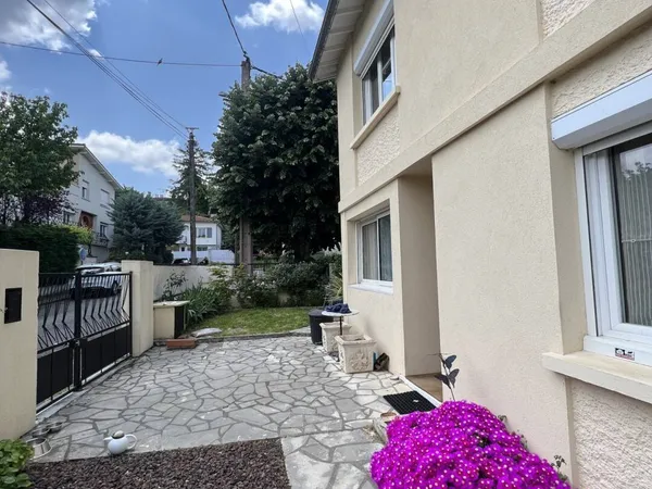 Maison 5 pièces 121 m² 