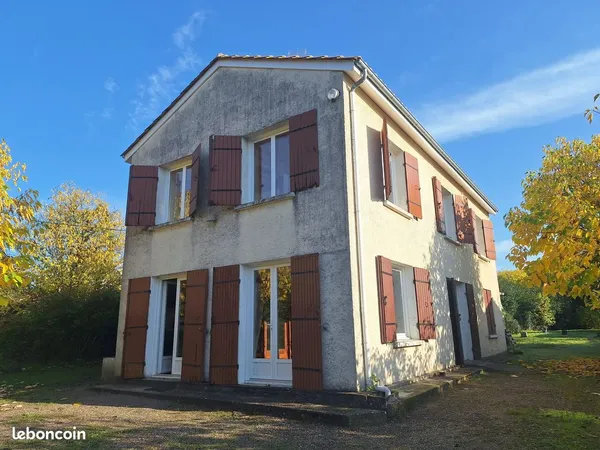 Propriété 8 pièces 131 m² 