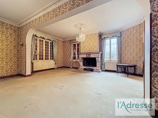 Maison 13 pièces 1028 m² 