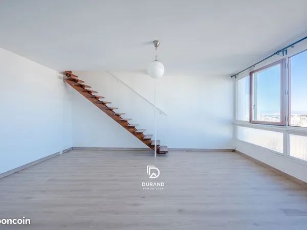 Duplex 3 pièces 70 m² 