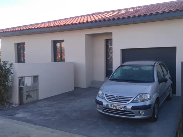 Terrain + maison 90 m² 