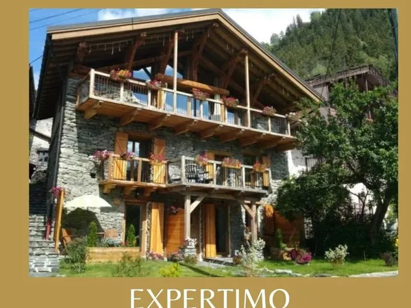Chalet 8 pièces 196 m² 