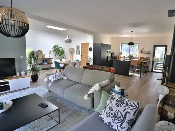 Maison de plain-pied 6 pièces 142 m² 