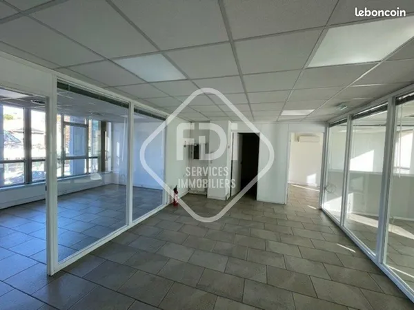 Bureaux 88 m² 