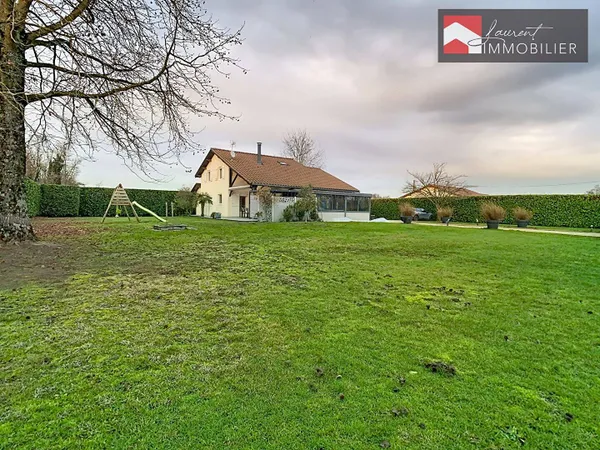 Maison 6 pièces 201 m² 