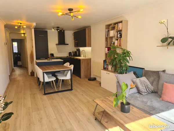[lille vauban esquermes] appartement t3 refait a neuf avec terrasse et parking privé 