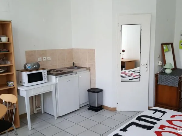Studio 1 pièce 23 m² 