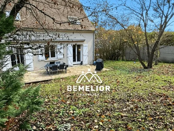Maison 146m2 sur terrain de 675m2, 5 chambres, sous-sol, garage 