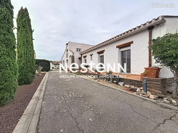 Propriété 6 pièces 239 m² 