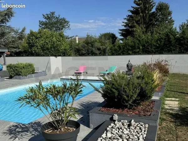 Maison 6 pièces 158 m² 