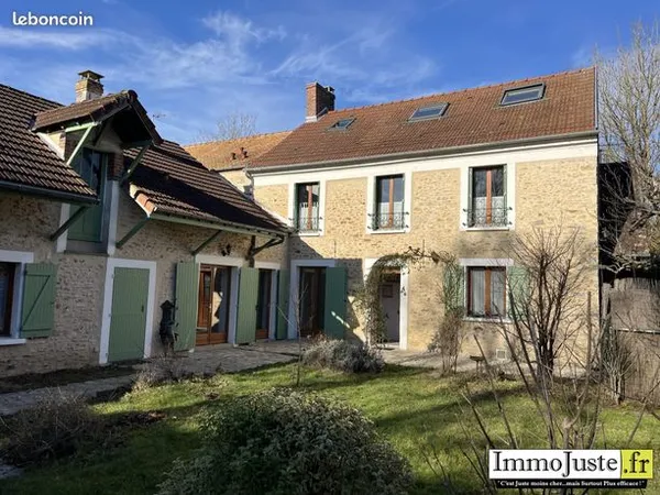 Maison 9 pièces 220 m² 