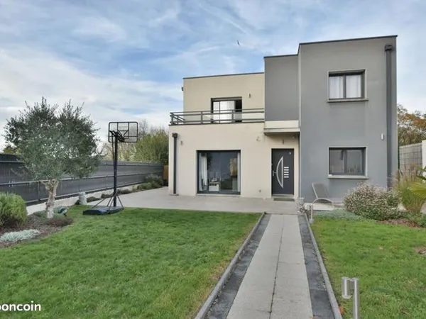 Maison 6 pièces 153 m² 