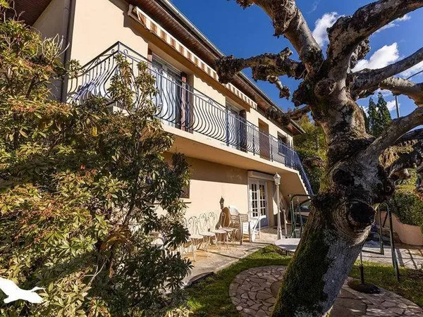 Maison 5 pièces 170 m² 