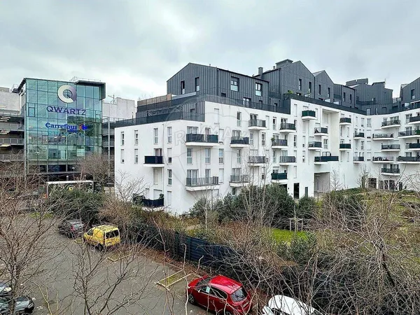 Studio 1 pièce 22 m² 