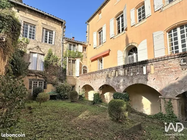 Propriété 17 pièces 690 m² 