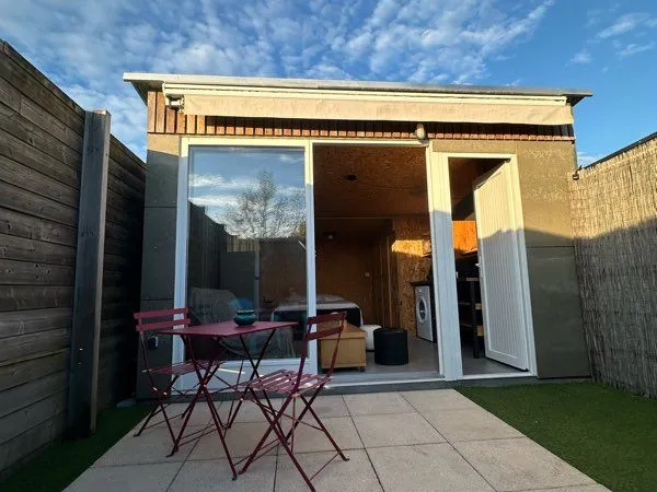 Studio indépendant meublé avec extérieur sans vis à vis 